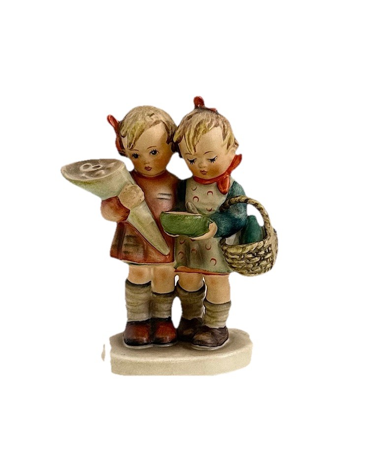 Vintage Figurine Hummel #52/0 