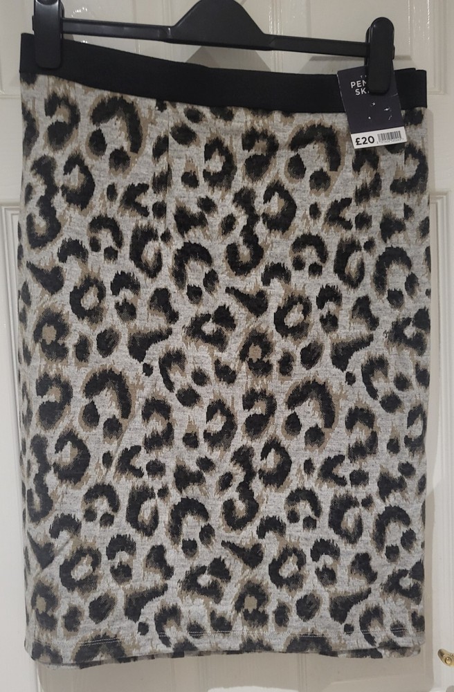 NEW stretch animal print pencil skirt
