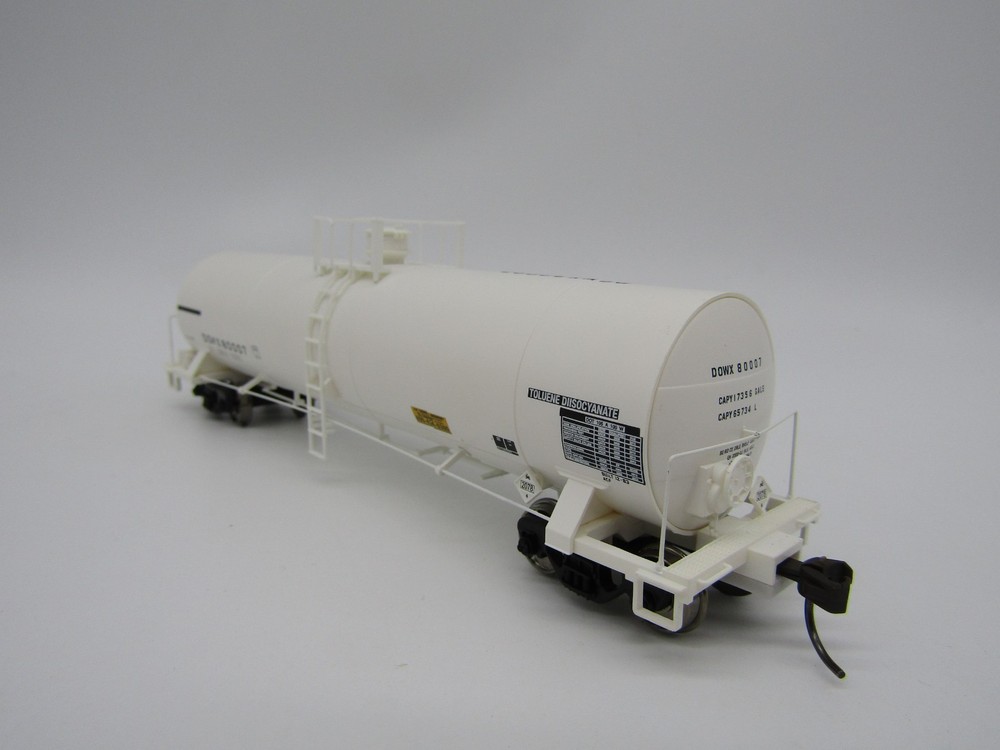 Atlas HO ACF 17,360 Gallon Tank Car - DOWX (Dow Chemical) 80007