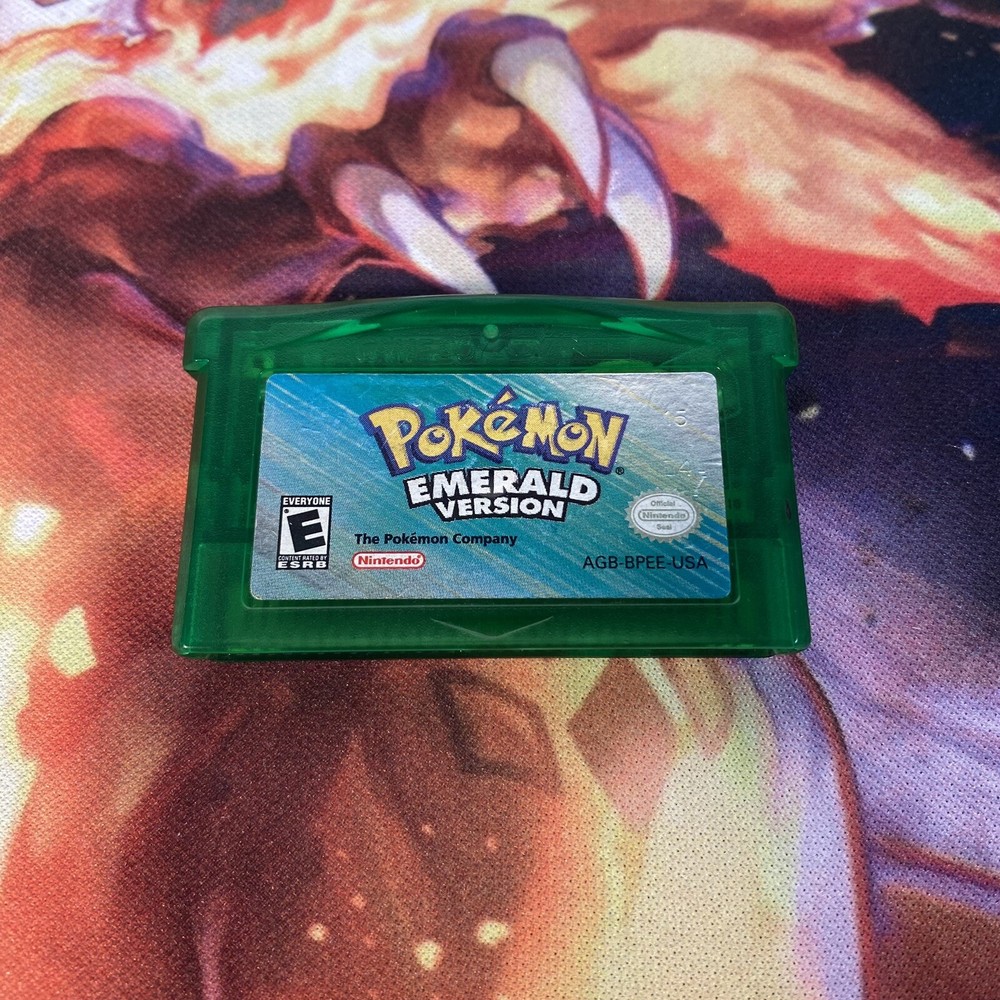 Pokemon Emerald - Nintendo Game Boy Advance