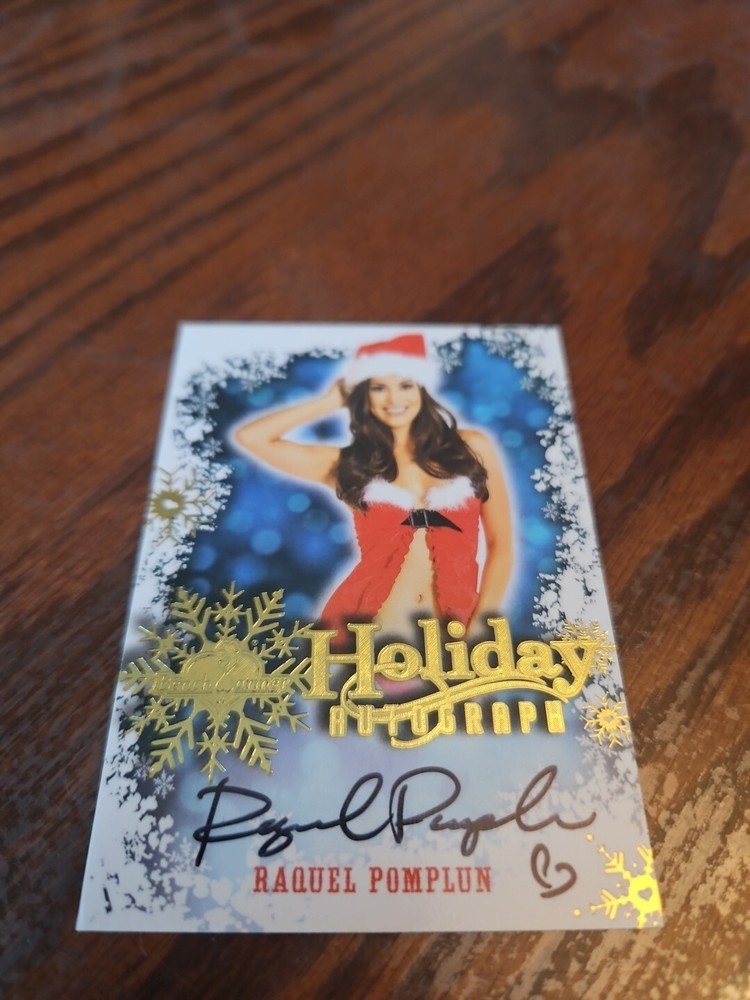 2014 Benchwarmer Holiday Autograph Gold Foil Card Raquel Pomplun Auto Playboy