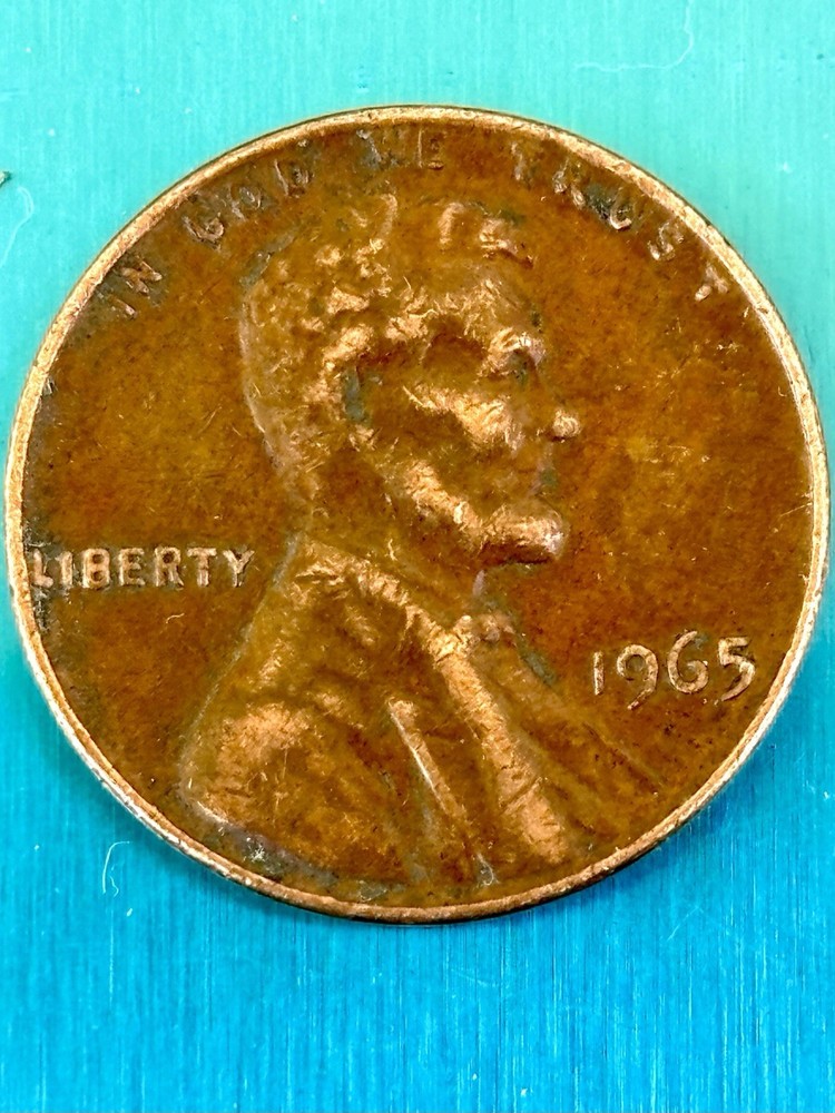 1965 No Mint Lincoln Penny - Iconic & Timeless Rare Coin