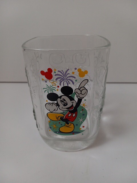 VINTAGE 2000 McDonalds Collectors Glass Disney World Magic Kingdom Mickey Mouse