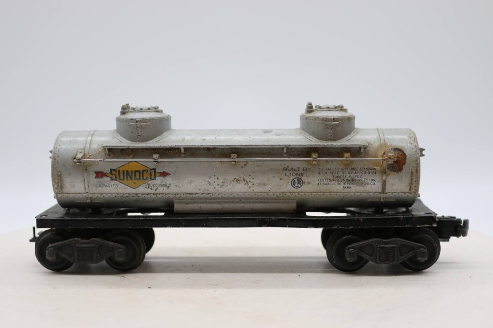 Vintage Post War Lionel Trains Sunoco Oil Two Dome Tanker 6465 O Gauge 1:48 Weathered