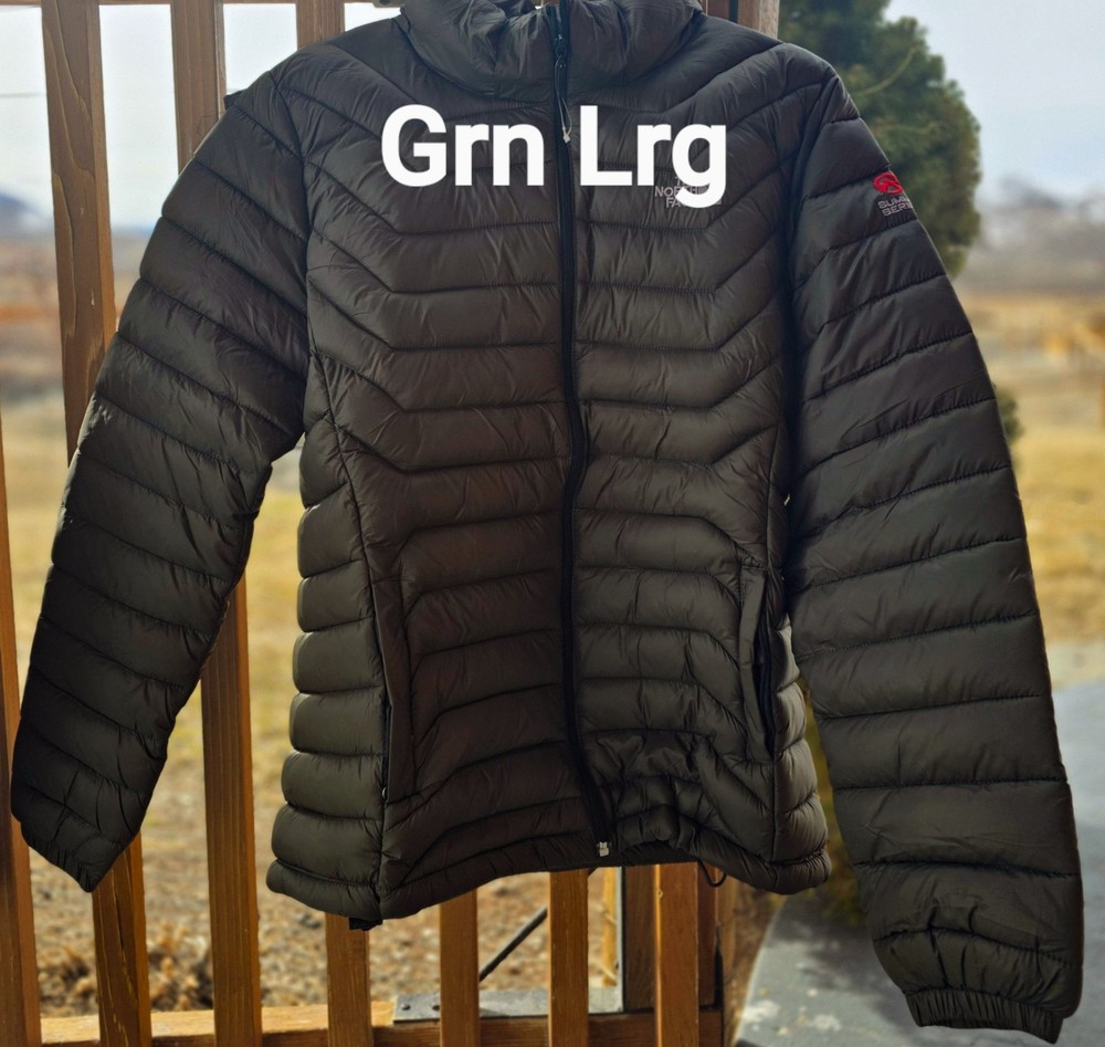 Men's Summit Series 900 Puffer Jacket in Rare Forest Olive