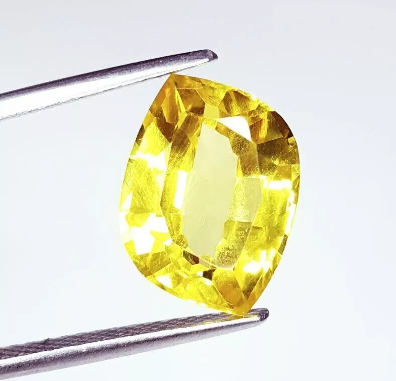 Natural Fancy Yellow Sapphire Loose Gemstone 11-13Ct AAA Certified
