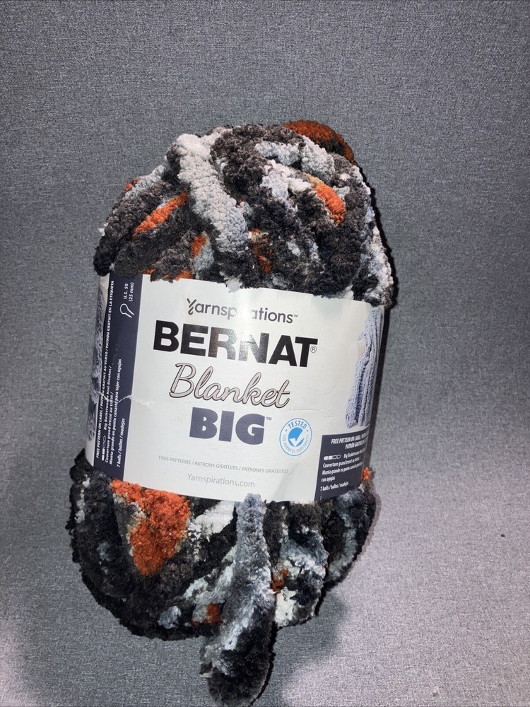 New Bernat Big Blanket Yarnspirations 32 Yds 10.5Oz Black Splash Yarn Knitting