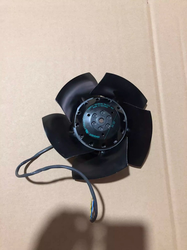 1PC New Cooling Fan M2D068-CF Y400V M2D068CF Ship #F8