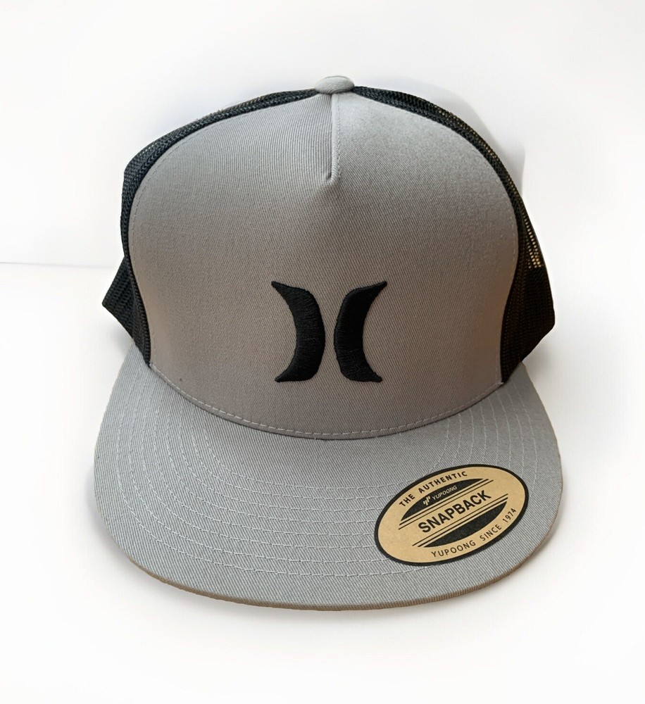 HURLEY Icon Solid Flat Trucker Snapback Hat Cap Adjustable Gray Black Mesh NWT
