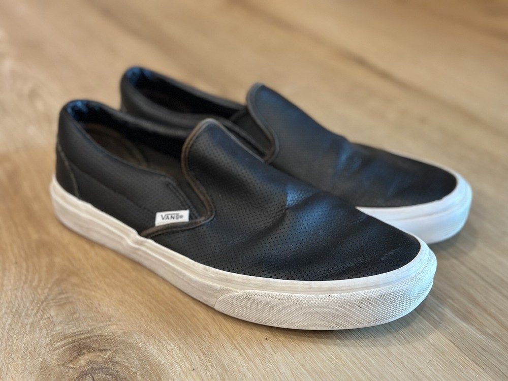 Vans Mens 8.5 Black Perforated Leather Classic Slip-On Skate Shoe