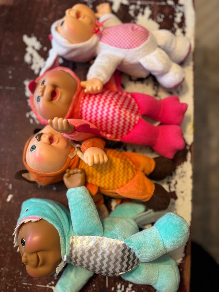 4 cabbage Patch dolls lot woodland friends