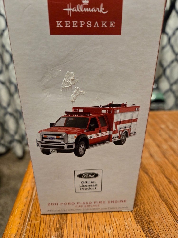 2011 Ford F-550 Fire Engine Fire Brigade Hallmark Ornament