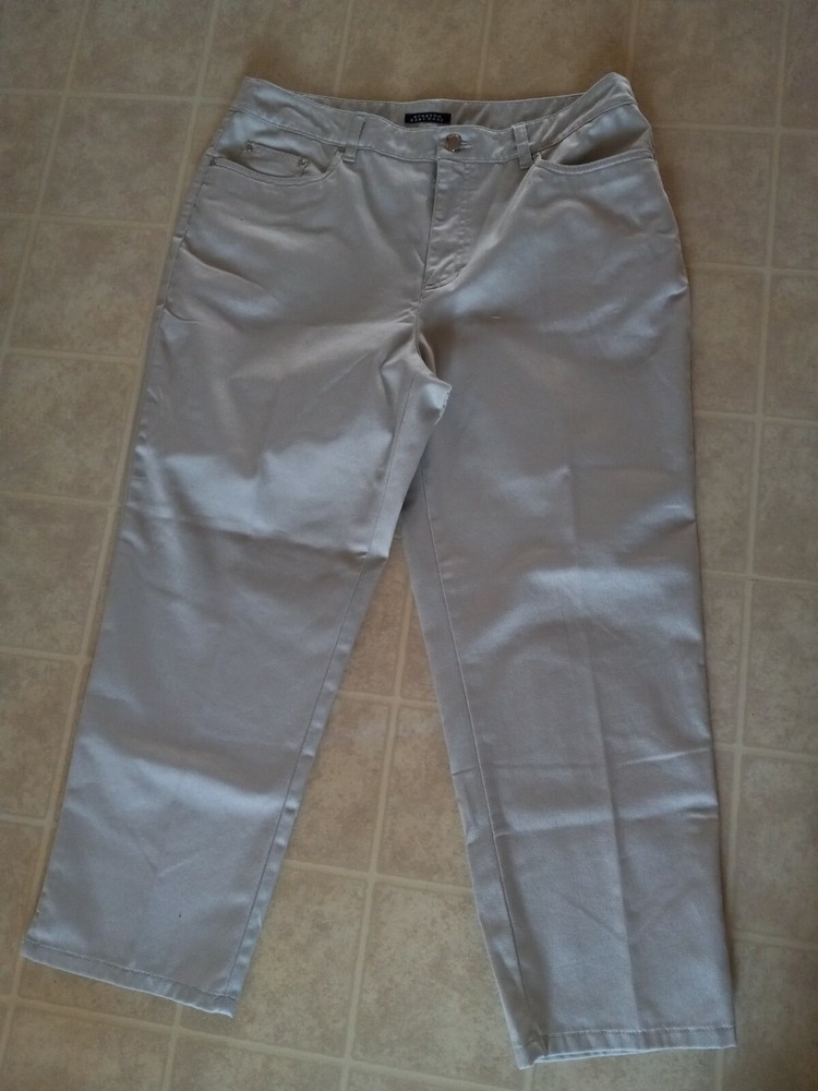 Jones New York Pants Beige Crop size 12
