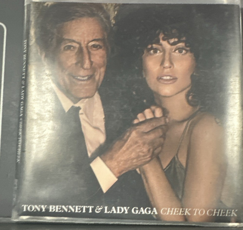 Tony Bennett Lady Gaga ‘Cheek to Cheek’ CD VG+ Condition