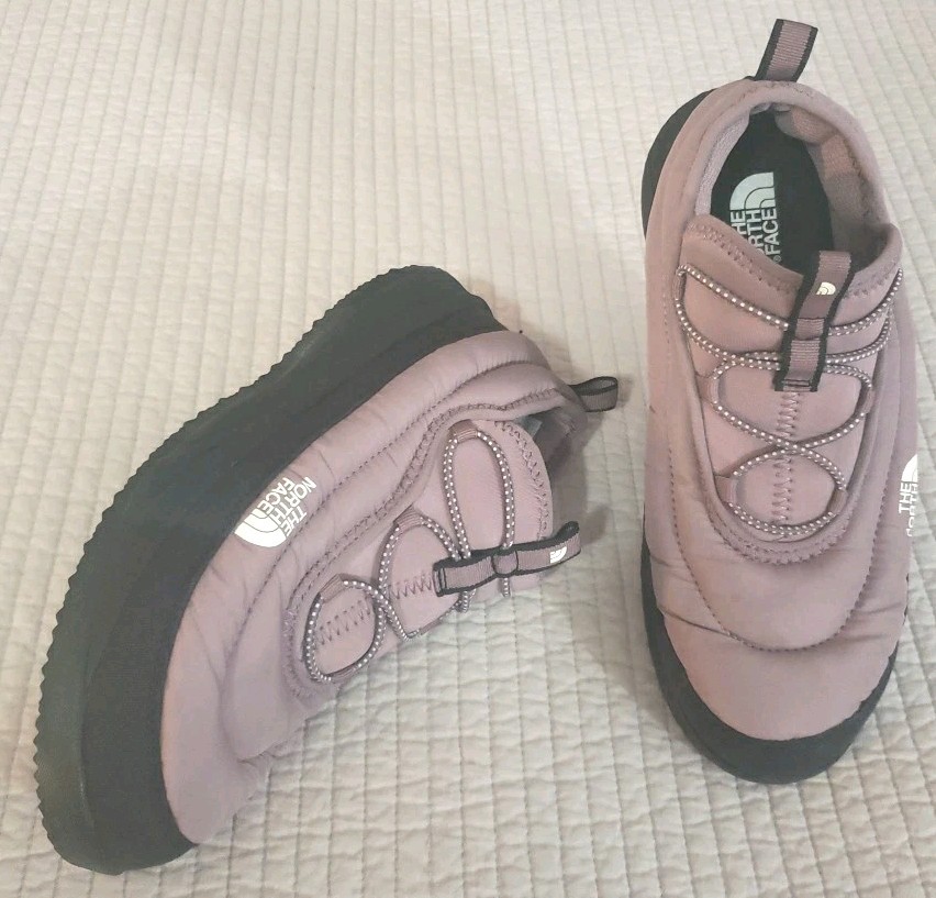 The North Face NSE Low Slip-On Shoes for Women - US 8 in Purple Pink NF0A7W47