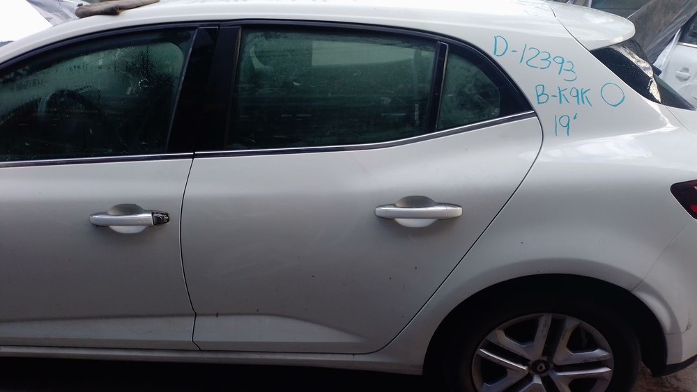 821015121R LEFT REAR DOOR / 1504070 FOR RENAULT MEGANE IV HATCHBACK B9A /