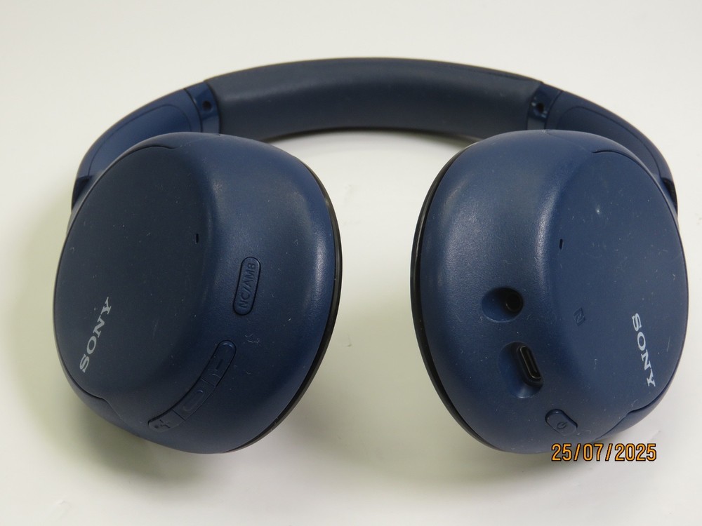 Sony WHCH710N Wireless Noise Cancelling Headphones DW535