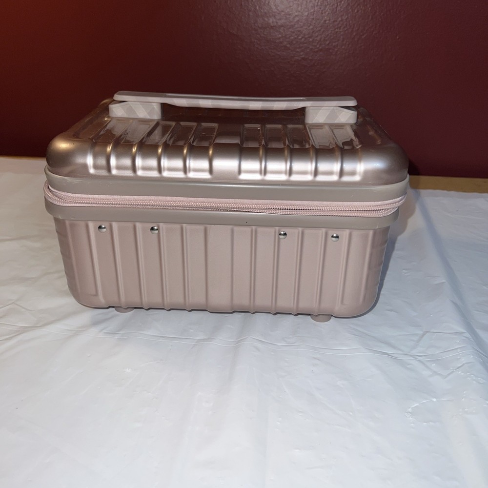 Ulta Beauty Jet Setter Travel Makeup Case Compact Organizer  