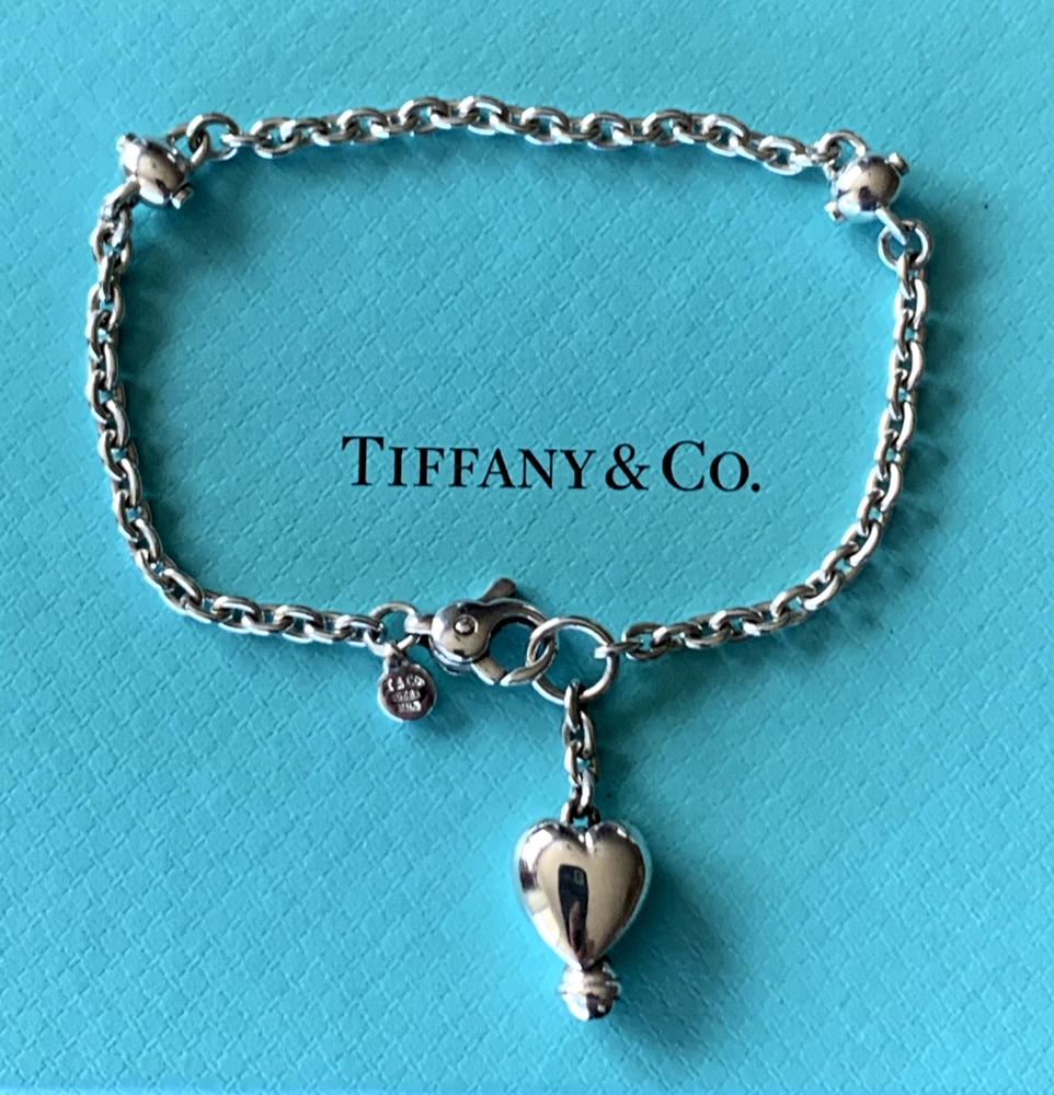 Tiffany & Co. Oval Link Bracelet Heart  Sterling Silver 925 7 1/2