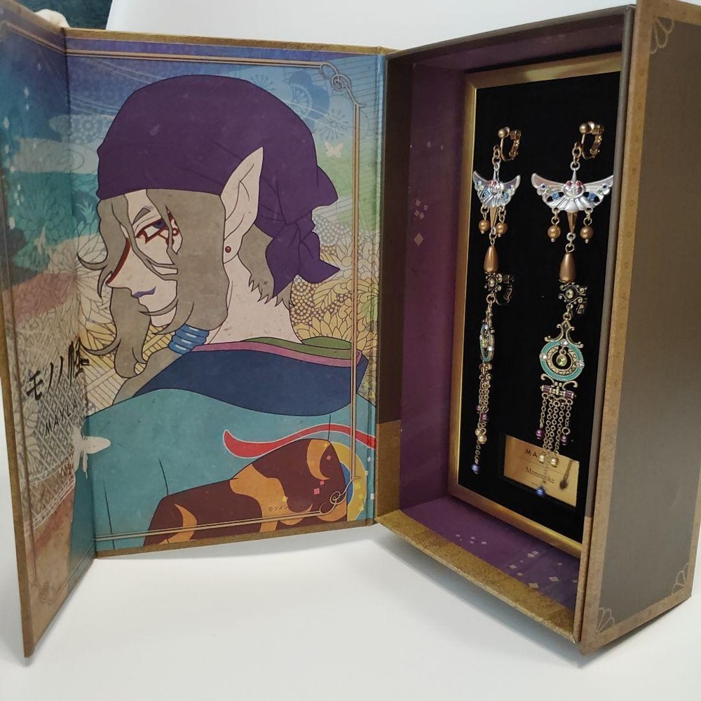 Mayla Mononoke Iconic Ear Object Complete Set 2 Types of earrings & Postcard