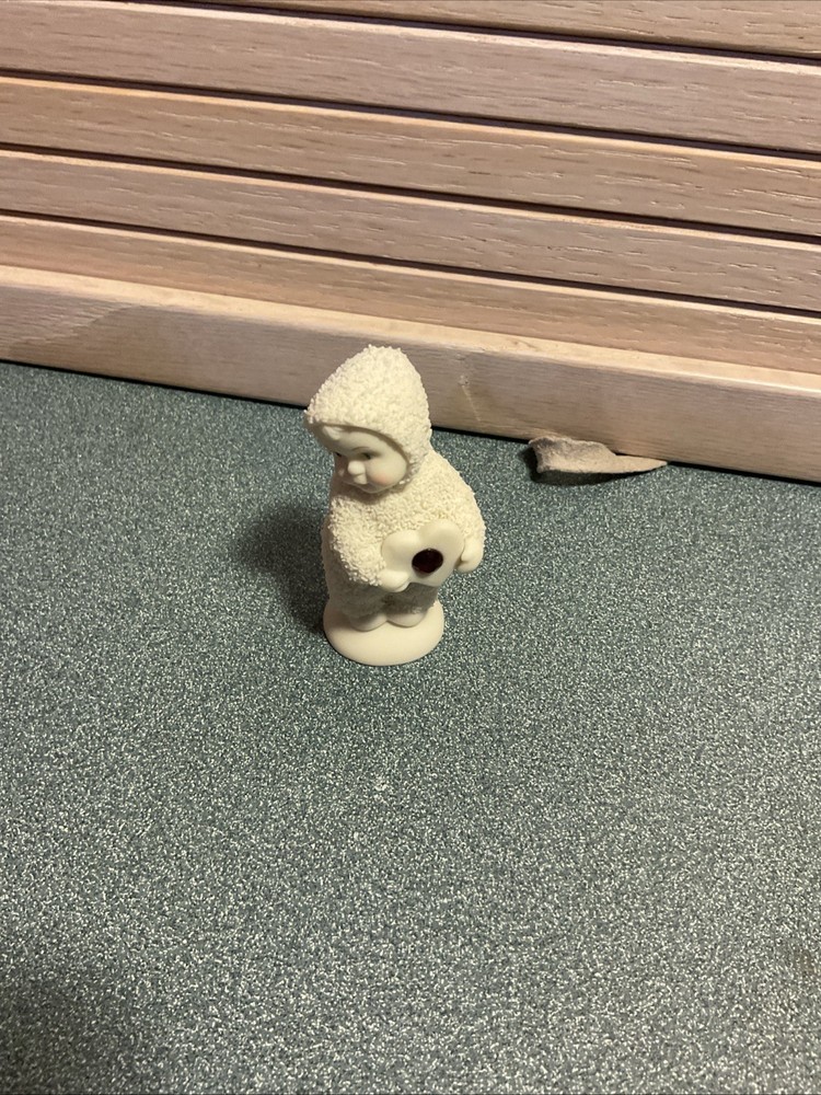Dept 56 Snow Babies My Heart Shines Collectible Figurine