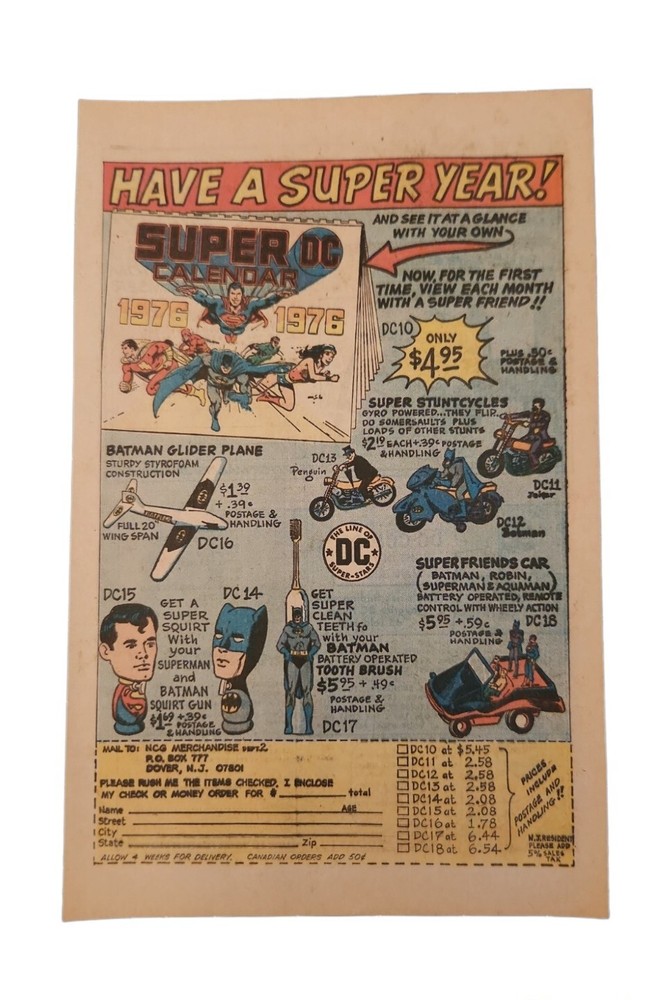 Vintage 1976 DC COMICS SUPERHERO TOY & COLLECTIBLE PRINT AD BATMAN SUPERMAN