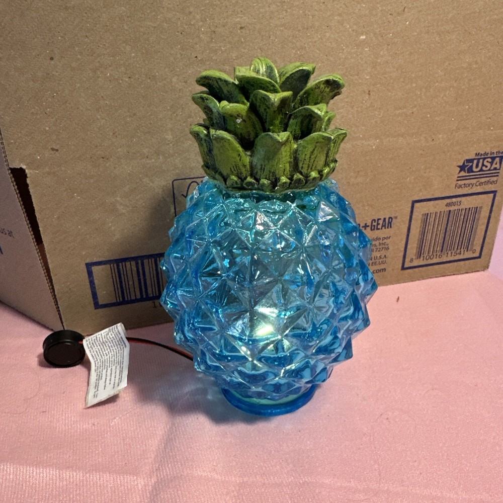 Beautiful Blue 1990's Pineapple Night Light