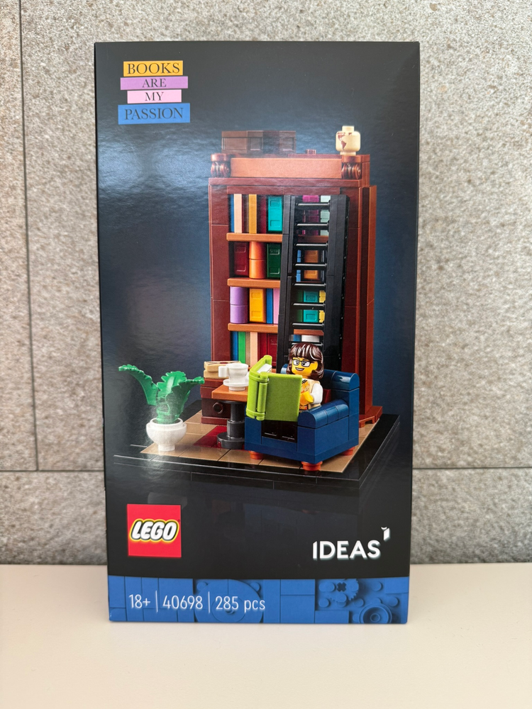 LEGO Ideas 40698 Books Are My Passion 285 Pcs Brand New Sealed