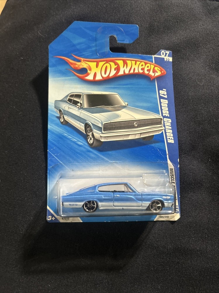 2010 Hot Wheels New Models  '67 Dodge Charger Blue w/ Chrome PR5 wheels