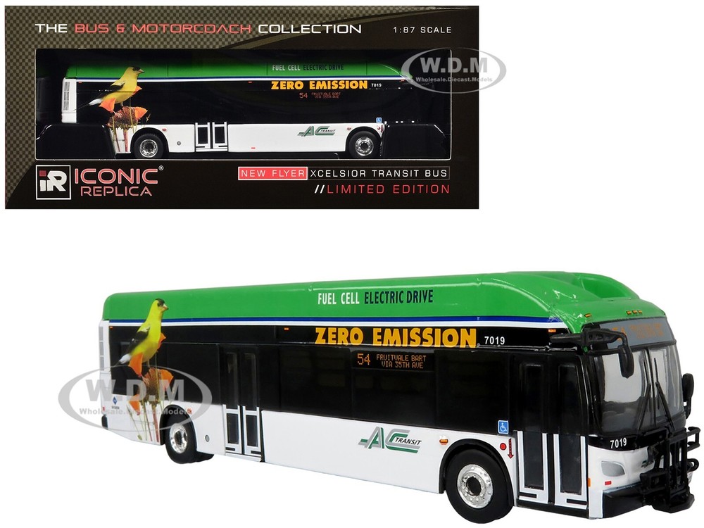 NEW FLYER XCELSIOR XHE40 BUS 