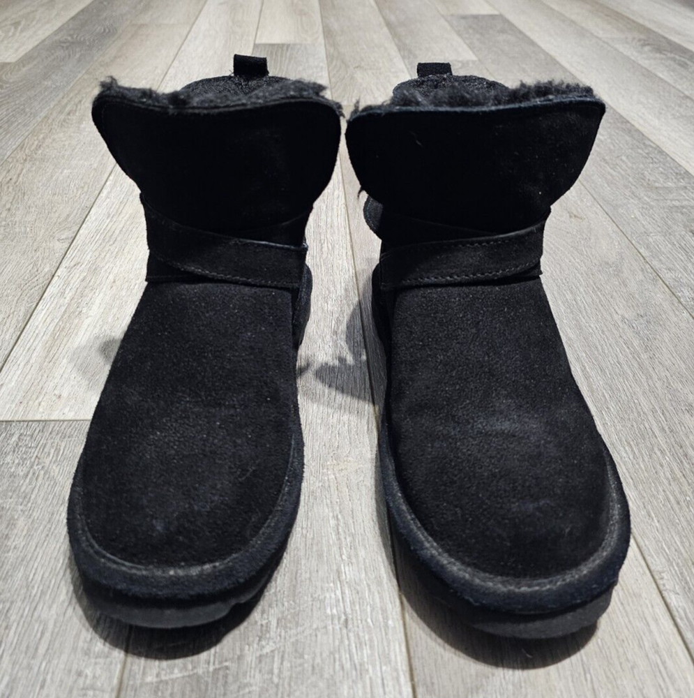 BearPaw Suede Boots Emersyn Womens Size 7 Black Sheepskin Footbed Winter Shoes