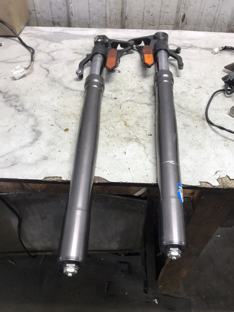 24 Kawasaki ZX Z 1000 SX Z1000SX Ninja front forks fork tubes shocks right Left