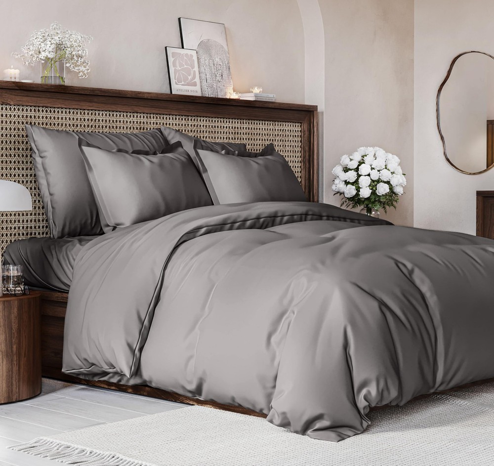 Ultra-Soft King Size Duvet Cover Set 104 x 90 Includes 2 Pillowcases