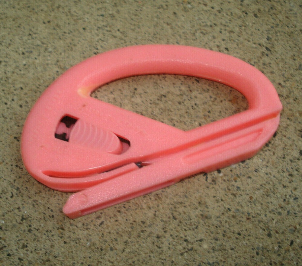 Vintage PINK Plastic Paper Coupon Cutter Letter Opener? 1960s HONG KONG 4