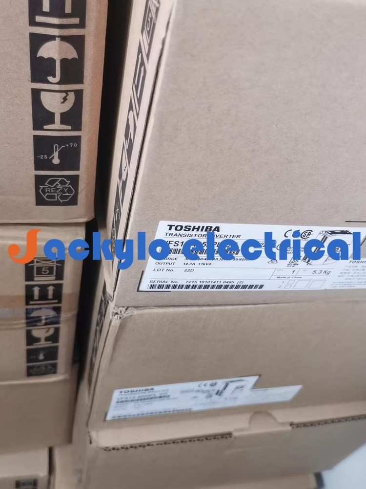 1 pc New Spot Goods Toshiba Inverter VFS15-4055PL-CH FedEx or DHL us free tax