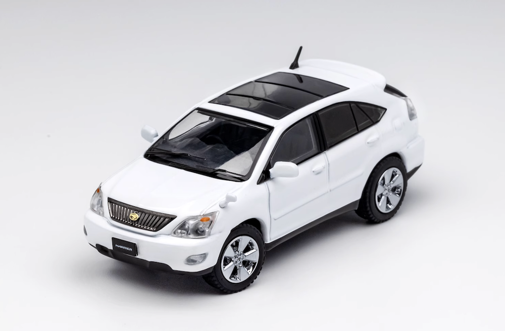 GCD 1:64 2003 White HARRIER SUV Sports Model Diecast Metal Car