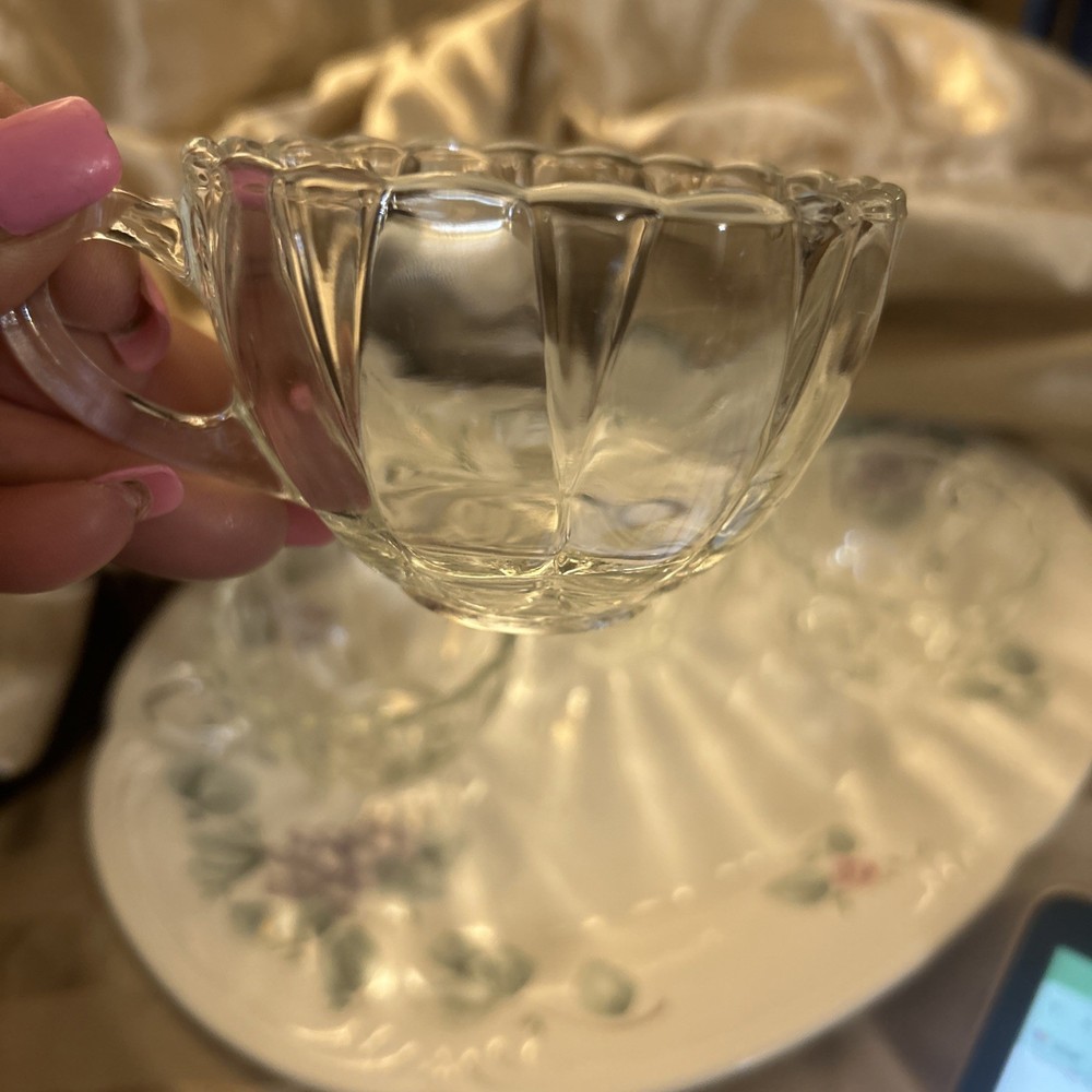 Scalloped clear punch bowl glasses medium size