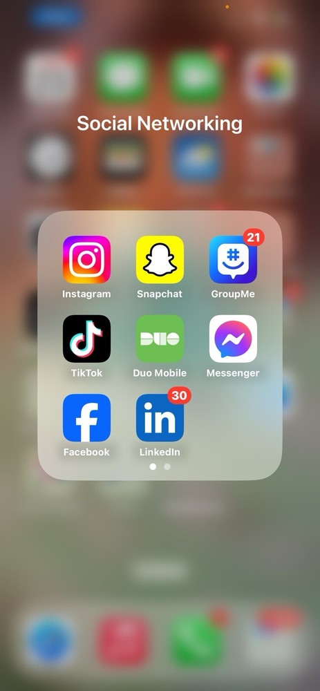 Version iPhone 13 Pro Max In Gold TikTok & CapCut Installed