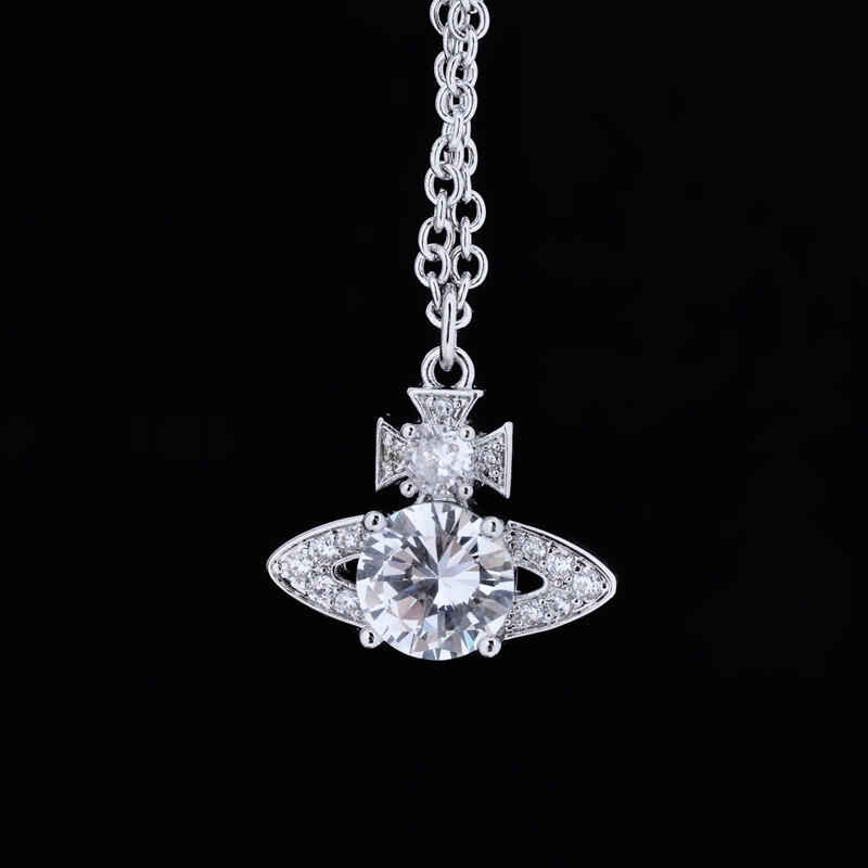 Vivienne Westwood ISMENE Faux Diamond Pendant Necklace New in Box Sale