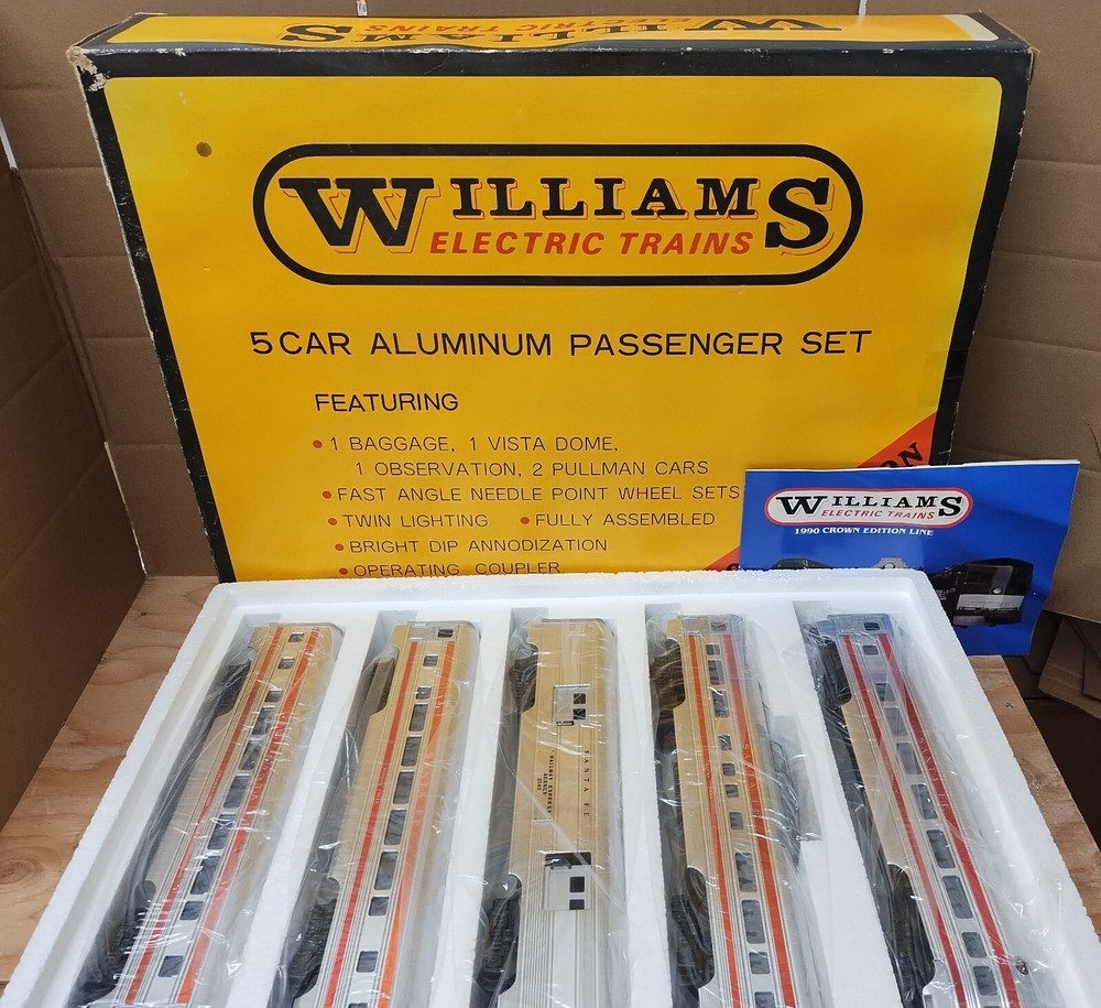 WILLIAMS TRAINS O GAUGE FIVE CAR ALUMINUM SANTA FE PASSENGER SET-Excellent