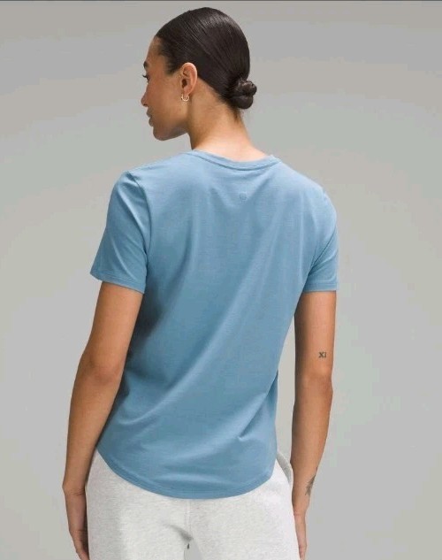 Lululemon Women's Love Crewneck Blue Pima Cotton Short Sleeve T-Shirt! 12-14?