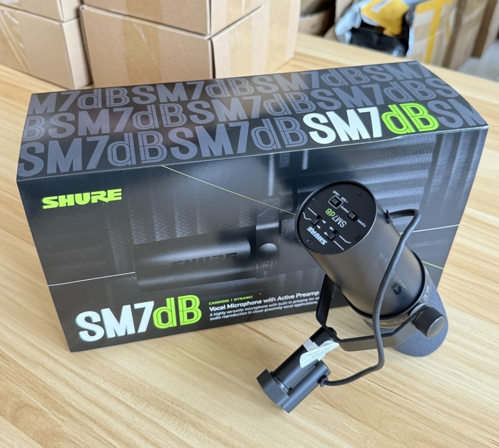 Brand New SM7dB Dynamic Microphone Built In Preamp Streaming Podcast Recording