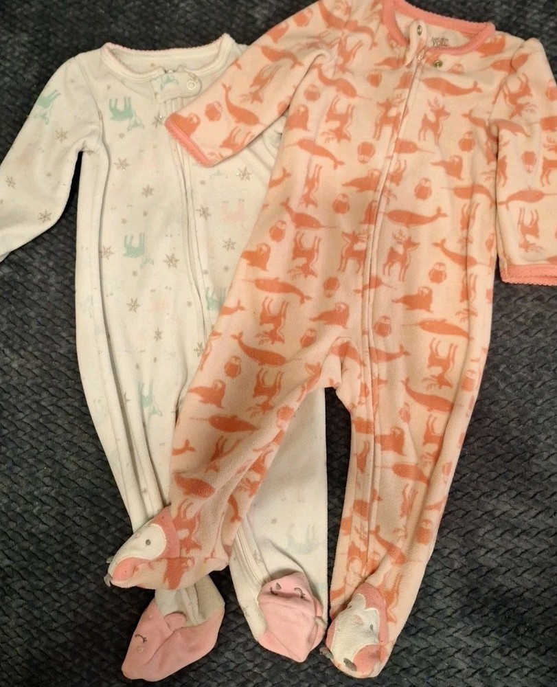 Lot Of 2 Baby Girls Sz 9 Months Sleepers/Pajamas Sets Carters-Just One You
