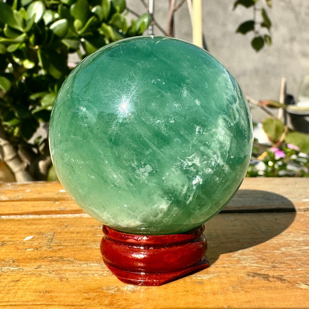 275G Top natural green fluorspar quartz Crystal ball Crystal Energy ball -
