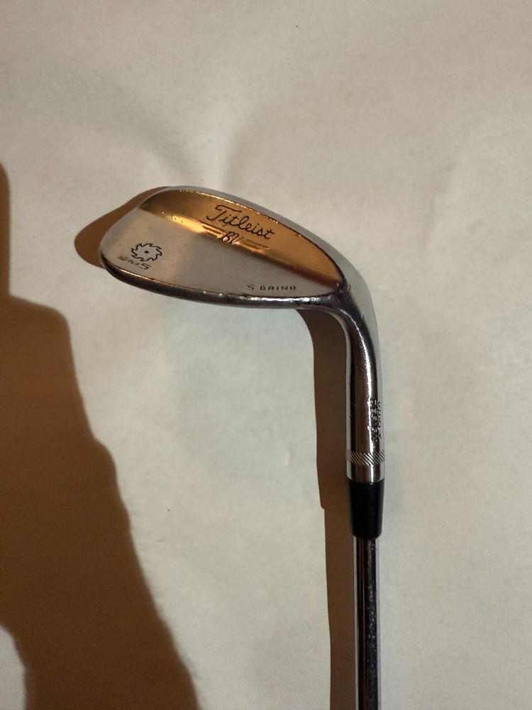Titleist Vokey SM5 Tour Chrome 60° Wedge S-Grind Right Handed Golf Club
