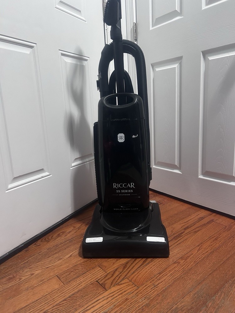 Riccar R25 Deluxe Upright Vacuum Cleaner
