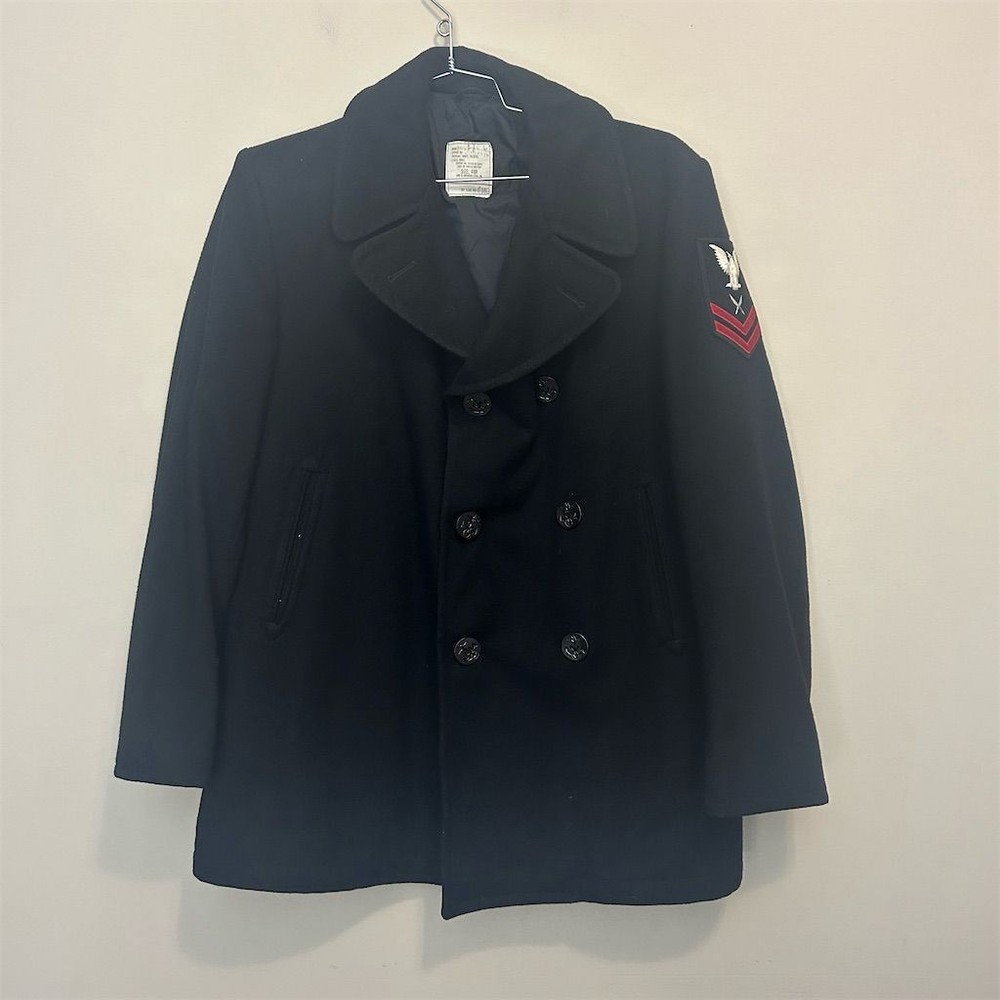 Vintage 1983 US Navy Wool Pea Coat Size 40R Blue with 2 Stripe Patches 80s Military