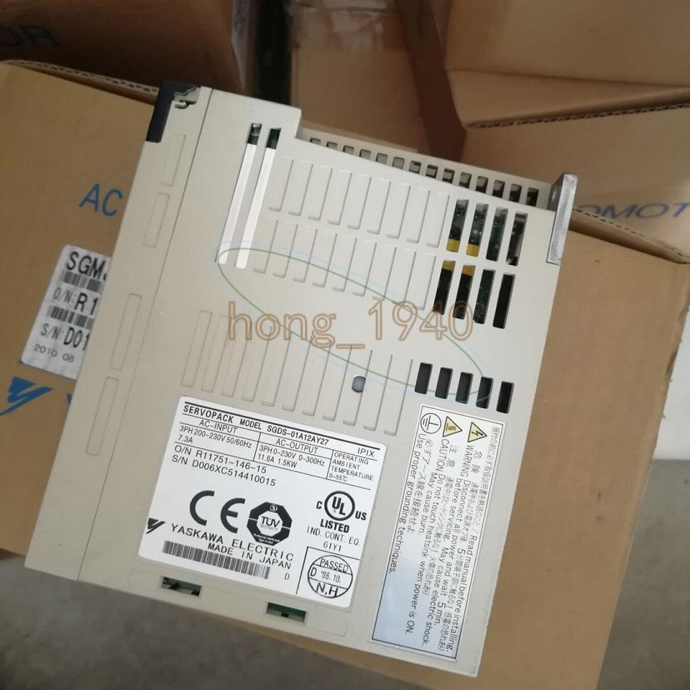 1PCS Yaskawa SGDS-01A12AY27