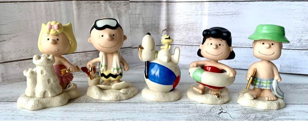 Lenox Peanuts Beach Party Figurine Set with Charlie Brown Snoopy Lucy Linus Sally No Box