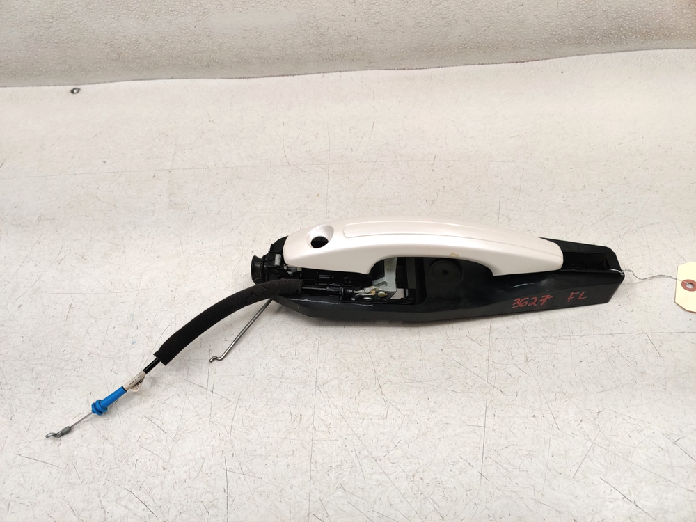 19-21 LINCOLN NAUTILUS FRONT LEFT SIDE EXTERIOR DOOR HANDLE WHITE, OEM LOT3627